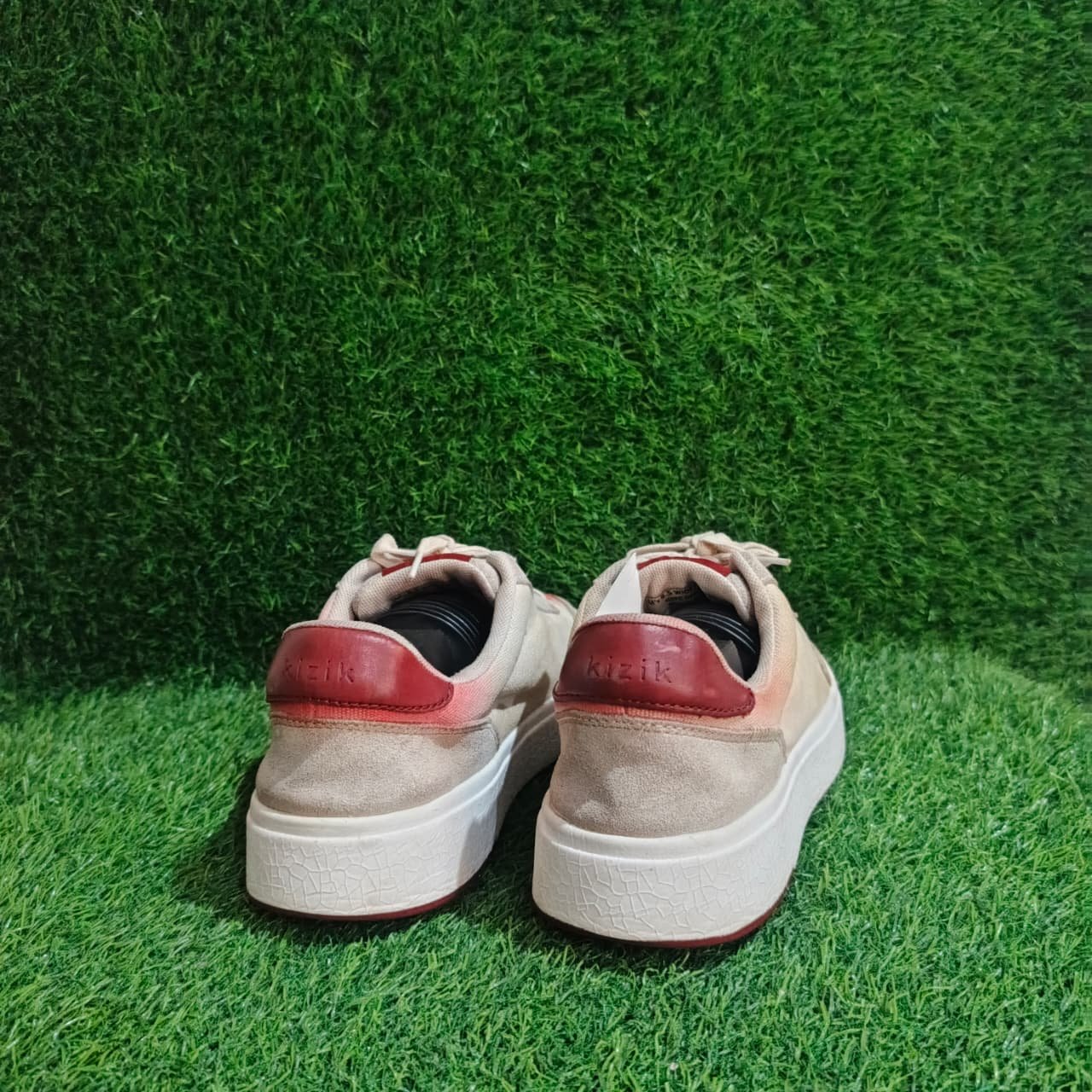 Native Jefferson Gray & Red Casual Sneakers – TRENDYGO Pakistan - Image 4