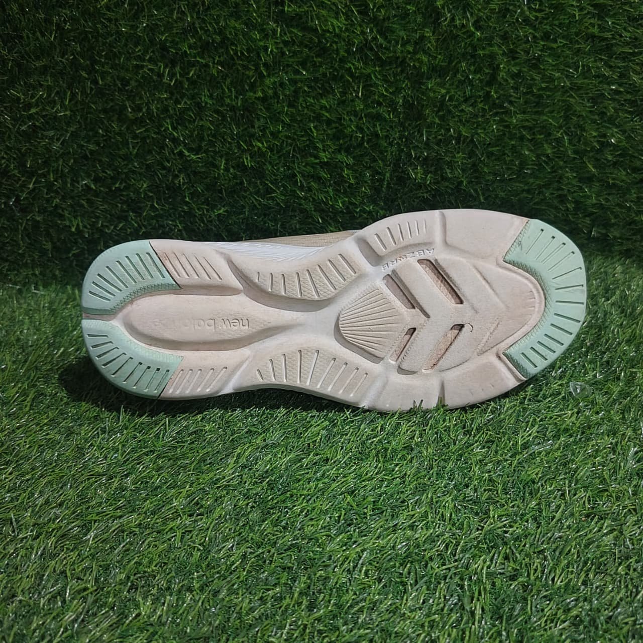 New Balance FuelCore Coast v4 Light Blue/Coral β TRENDYGO Original Thrift Running Shoes Pakistan - Image 3