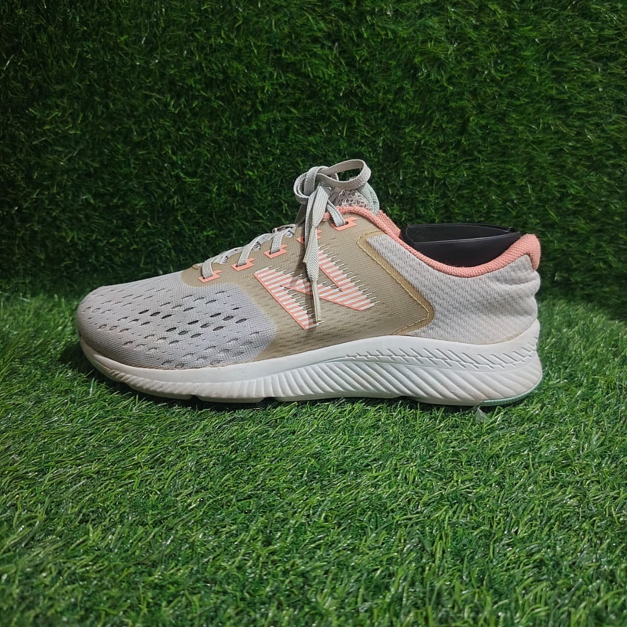 New Balance FuelCore Coast v4 Light Blue/Coral β TRENDYGO Original Thrift Running Shoes Pakistan - Image 2