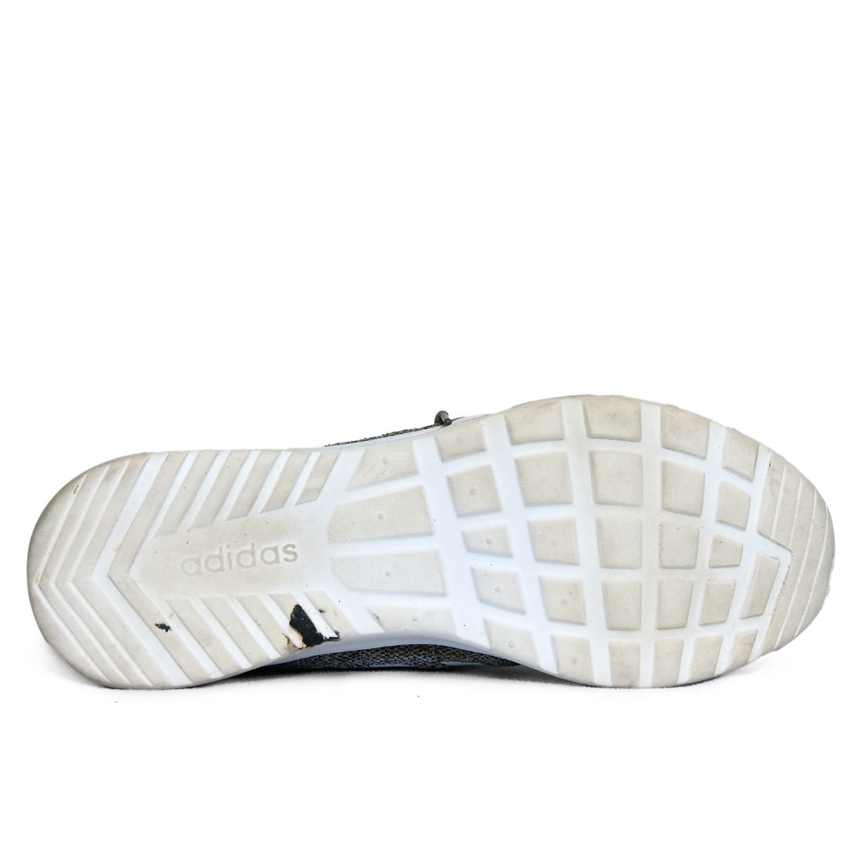 Adidas Ozweego Grey Knit Sneakers Authentic Pre‑Loved | TrendyGo Pakistan - Image 4