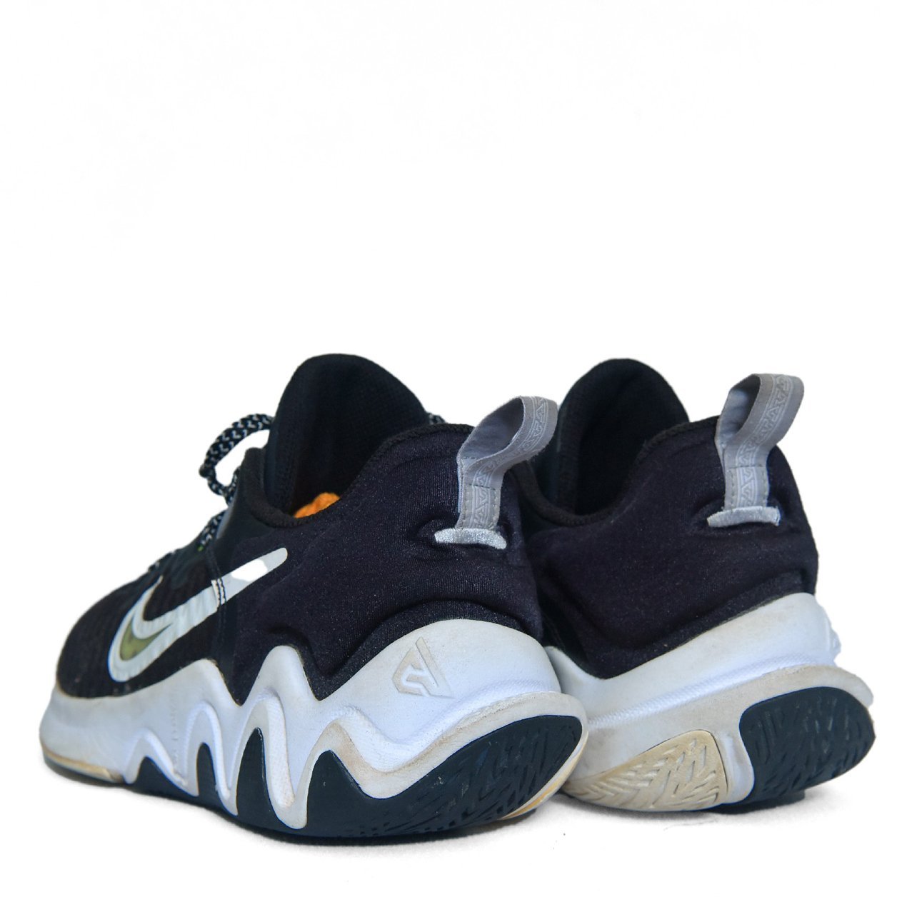 Used Nike Giannis Antetokounmpo Sports Shoes โ Black | Original Signature Series | Thrift Deal in Pakistan - Image 4