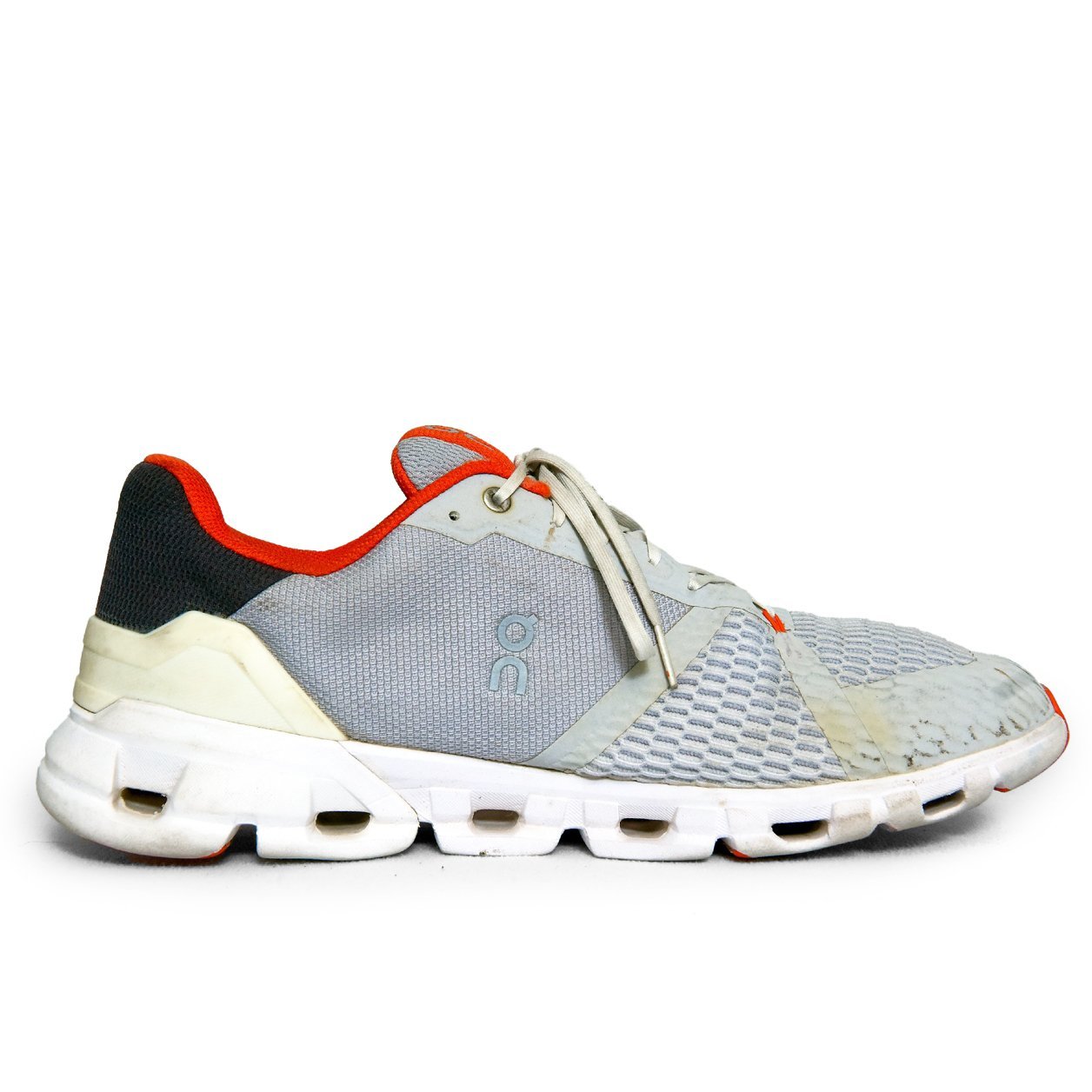 ON Cloud Running Original Light Grey & Orange Running Shoes | Preloved Activewear – TRENDYGO - Image 3