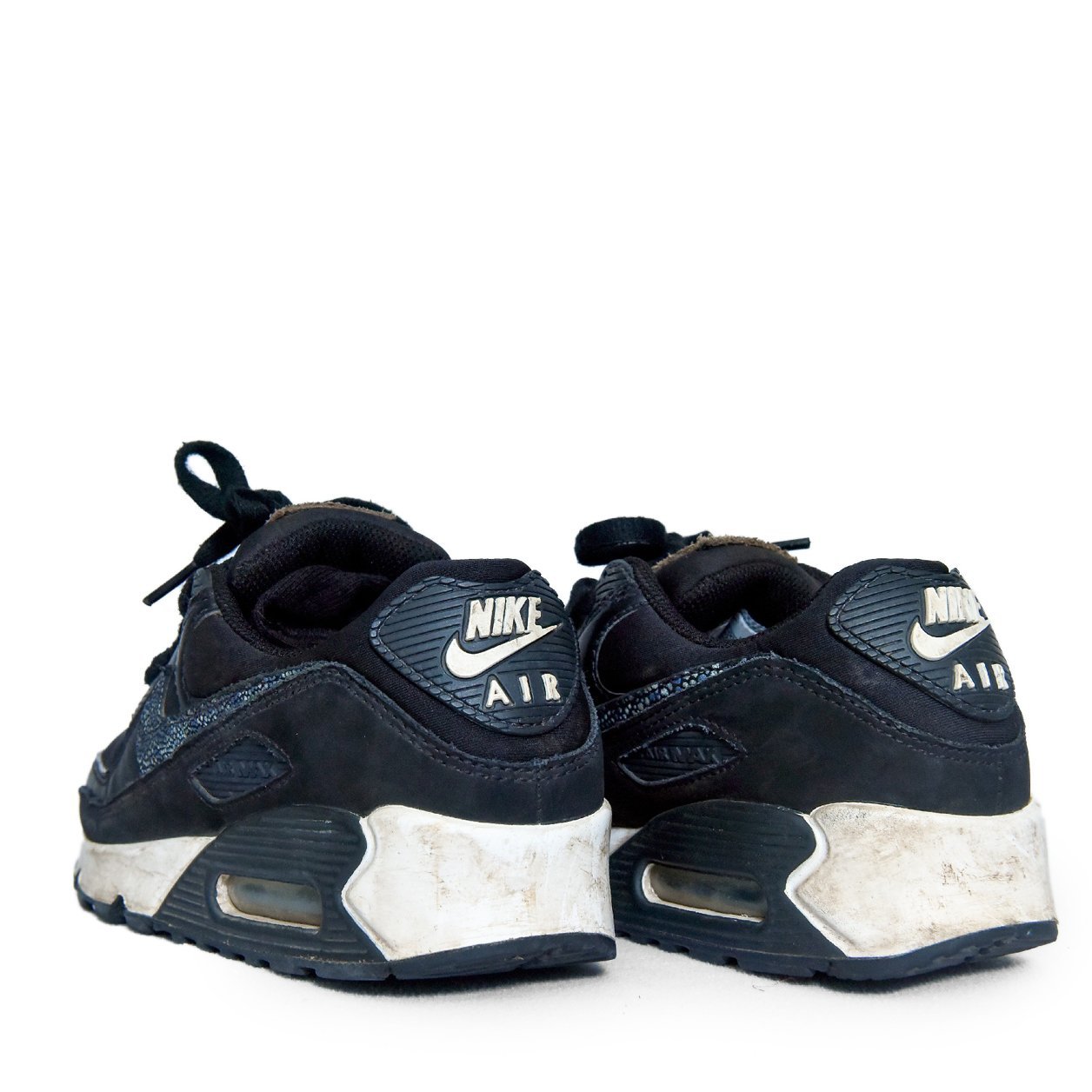 Nike Air Max 90 OG Black | Original Used Sneakers for Men β TRENDYGO Pakistan - Image 4