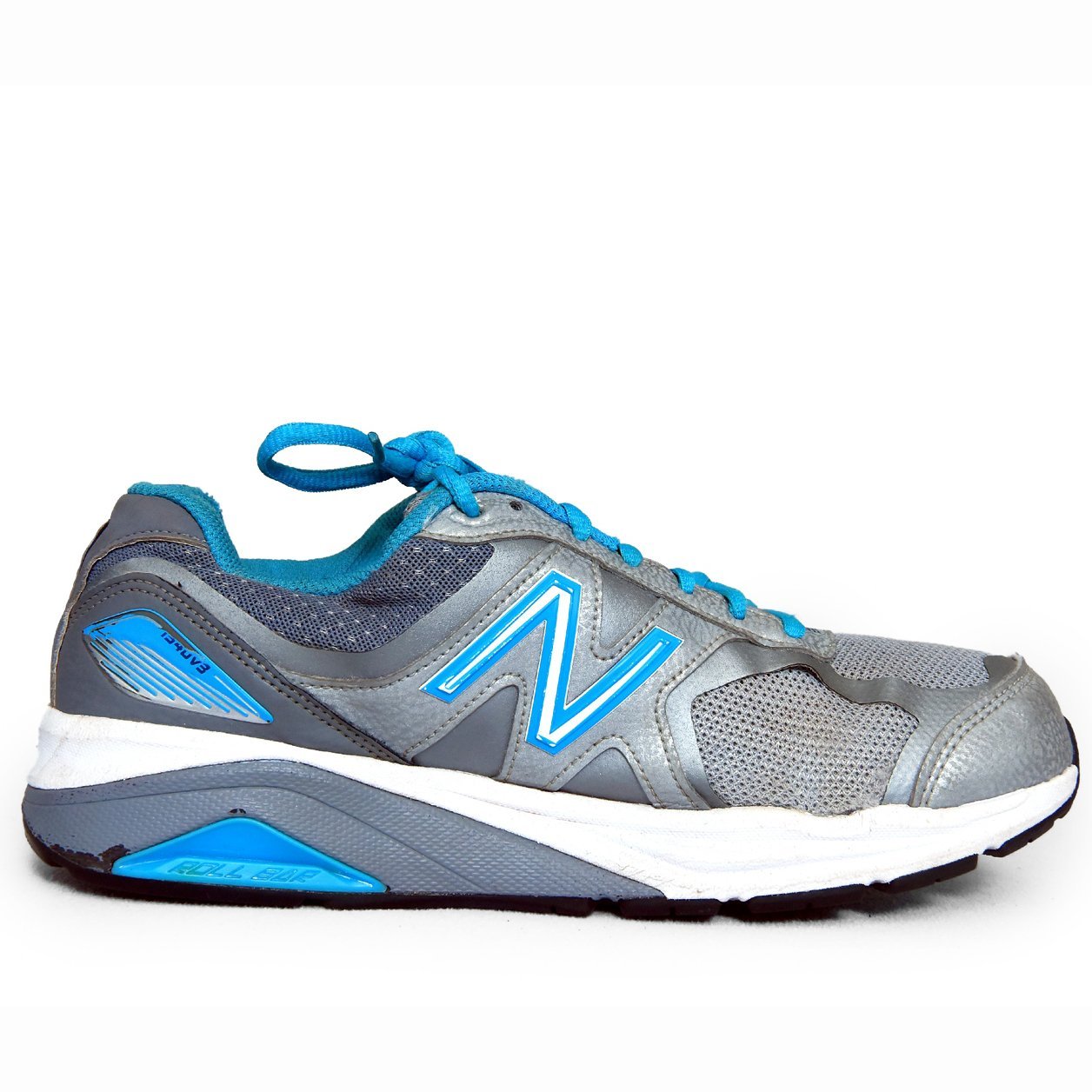 New Balance Original Grey & Blue Running Shoes | Preloved Branded Footwear Pakistan | TRENDYGO - Image 3