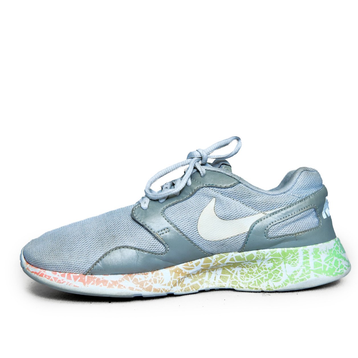 Nike Original Grey Mesh Running Shoes with Colorful Midsole | Preloved Sneakers Pakistan | TRENDYGO - Image 3