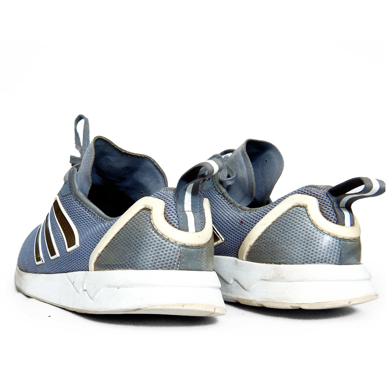 Adidas Original Blue Mesh Running Shoes with Gold Stripes | Preloved Sneakers Pakistan | TRENDYGO - Image 4