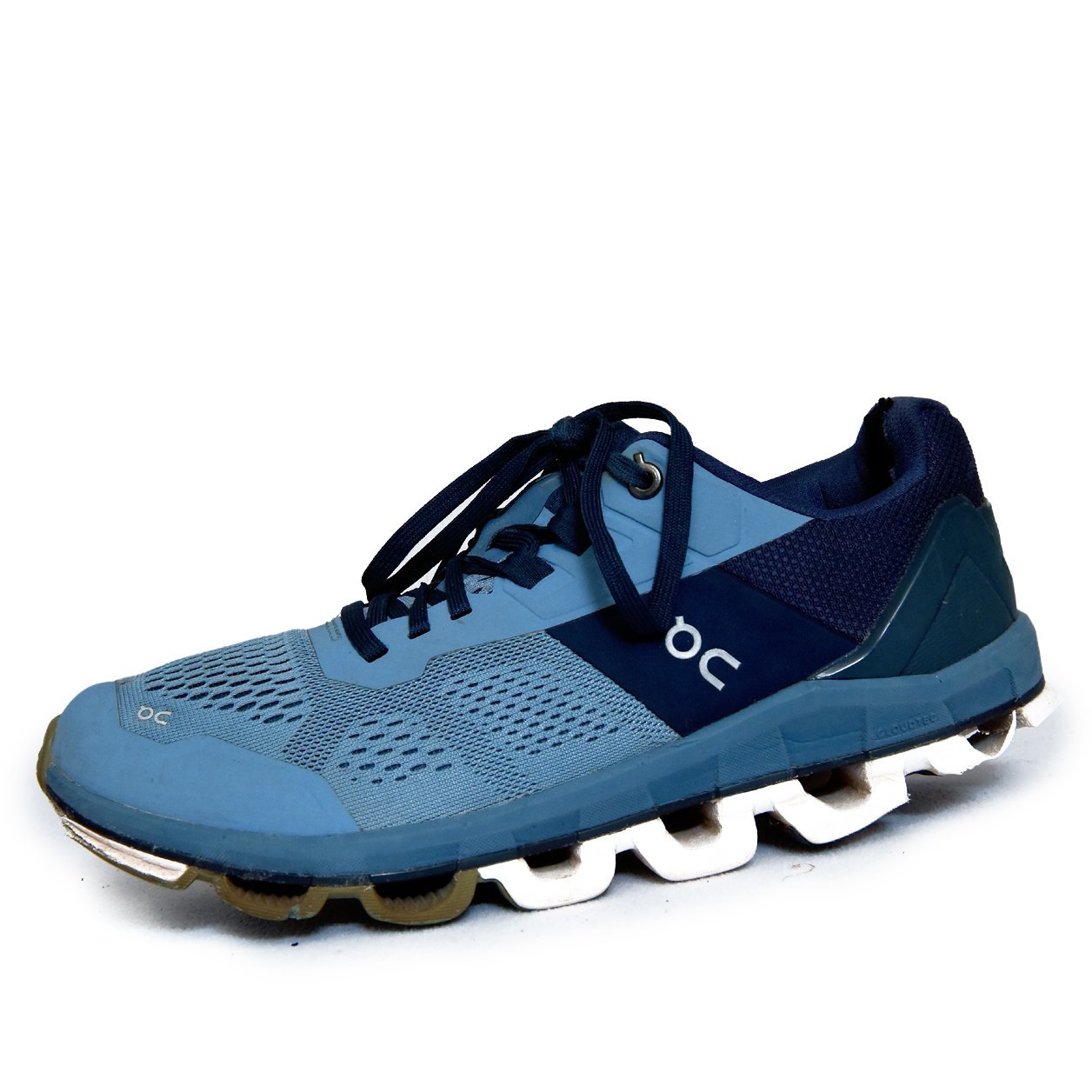 ON Cloud Blue & Navy Running Shoes | Original Preloved Sneakers Pakistan | TRENDYGO - Image 3