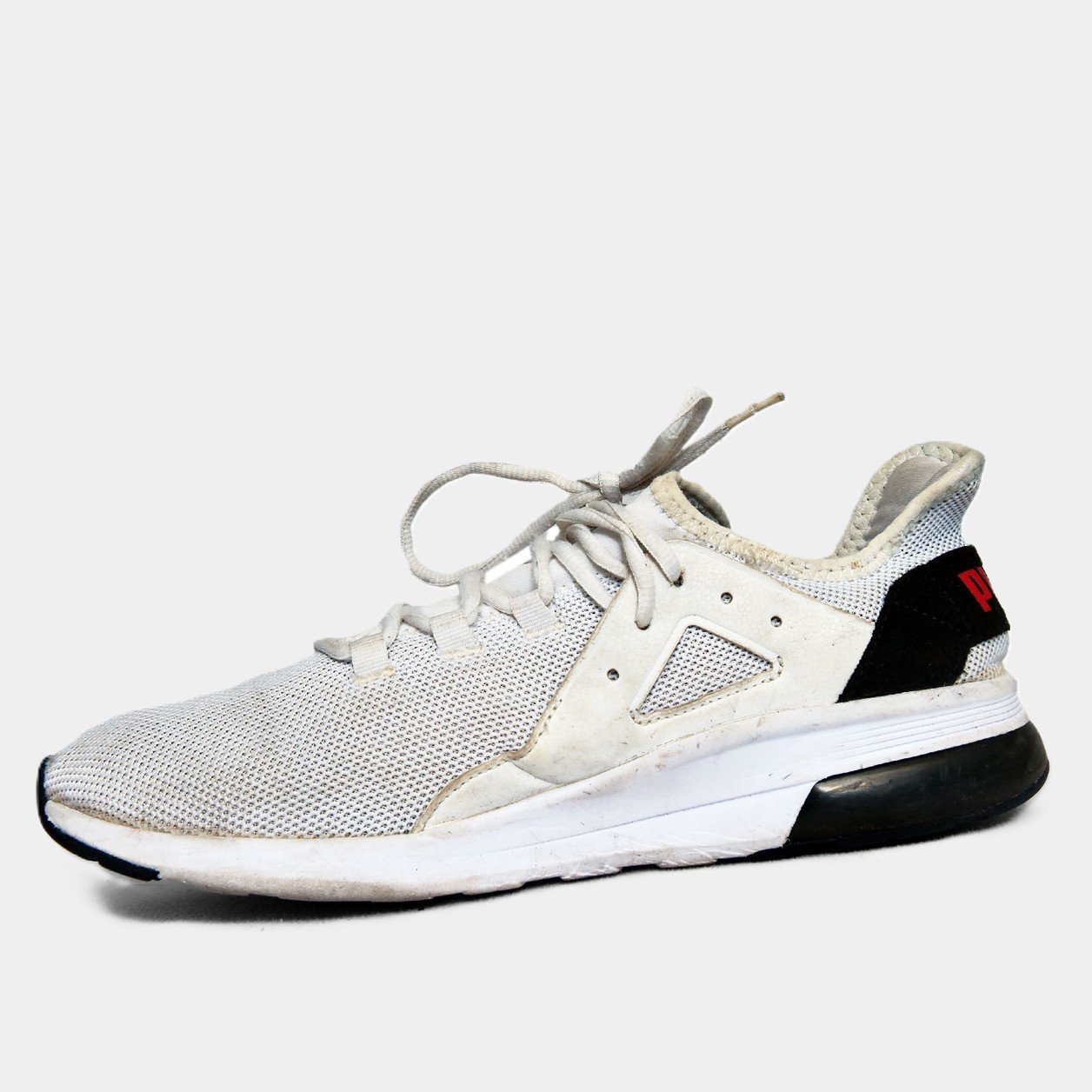 Puma Original White & Black Running Shoes โ Preloved Sneakers Pakistan | TRENDYGO - Image 2