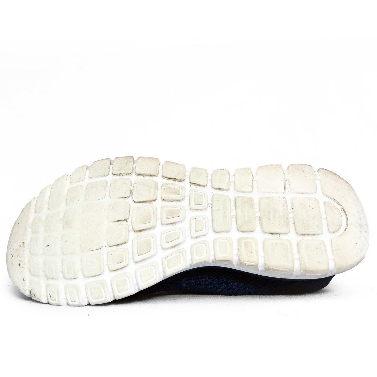 Skechers Original Navy Blue & Pink Running Shoes โ Preloved Sports Sneakers Pakistan | TRENDYGO - Image 4