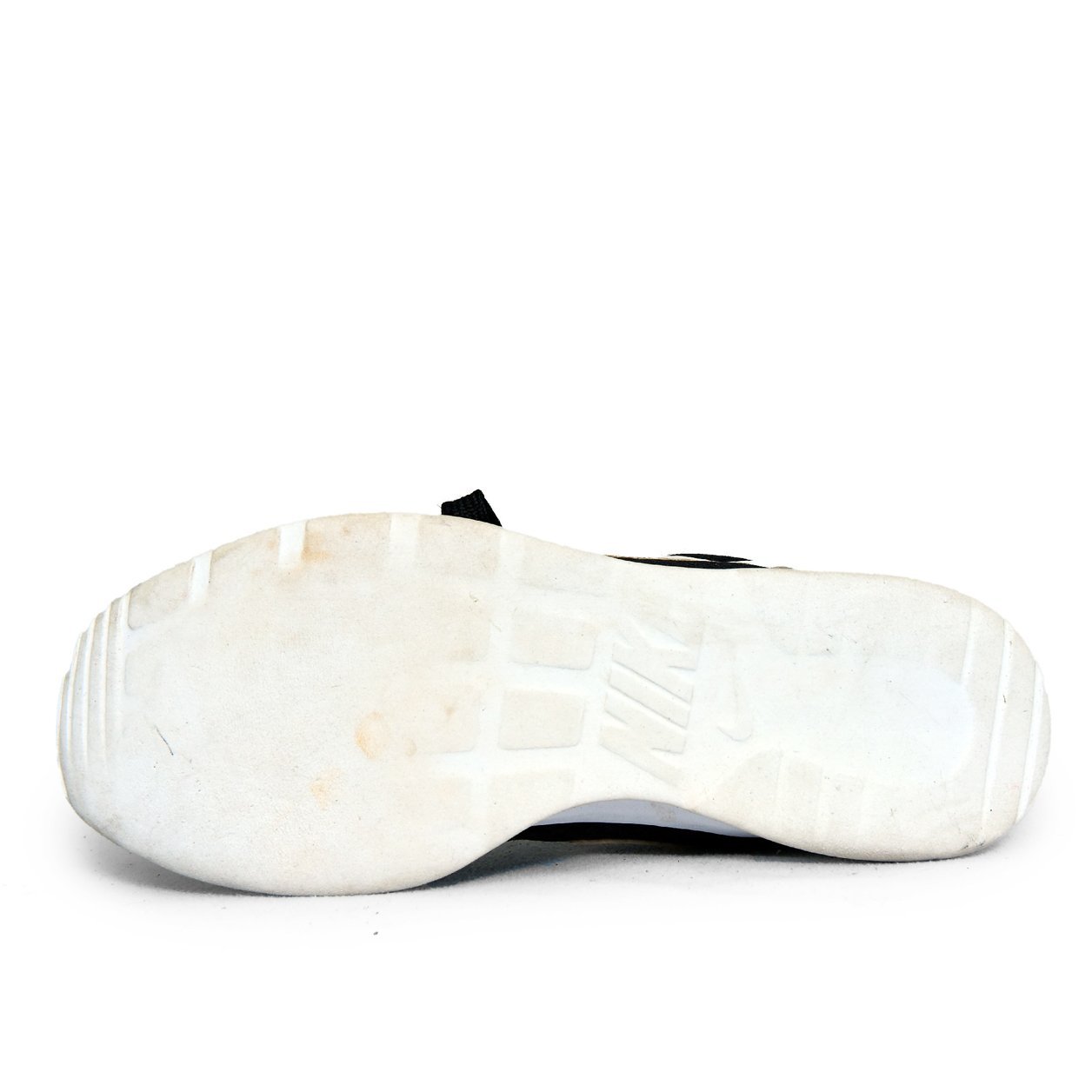 Nike Original Black Mesh Running Shoes โ Preloved Sneakers Pakistan | TRENDYGO - Image 4