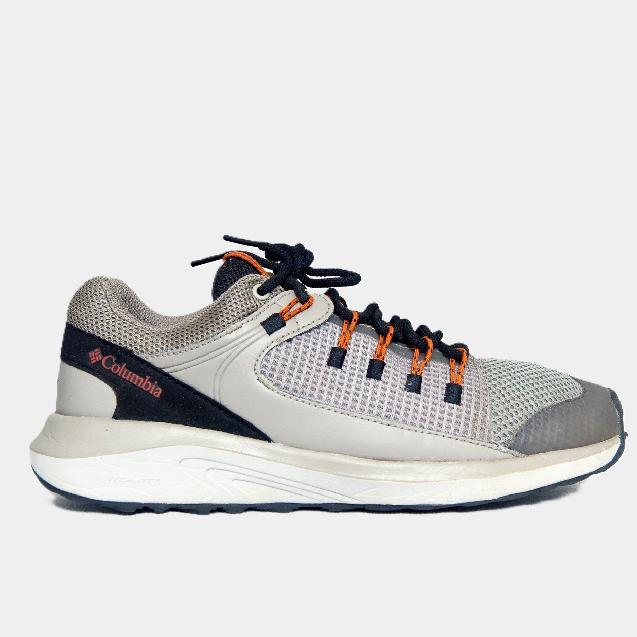 Columbia Original Grey & Orange Trail Running Shoes โ Preloved Outdoor Sneakers Pakistan | TRENDYGO - Image 2