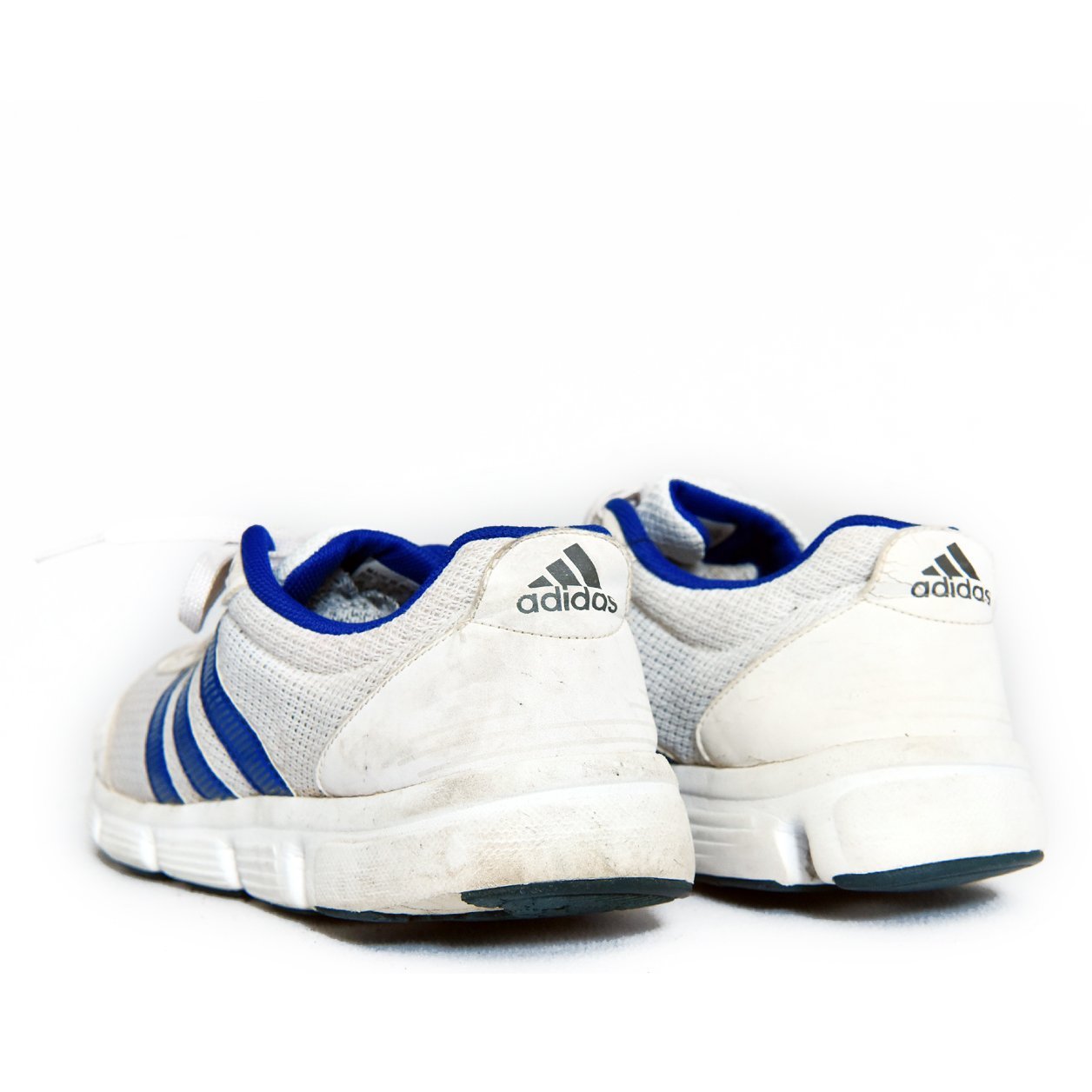 Adidas Duramo โ Original White & Blue Preloved Running Shoes in Pakistan | TRENDYGO - Image 4
