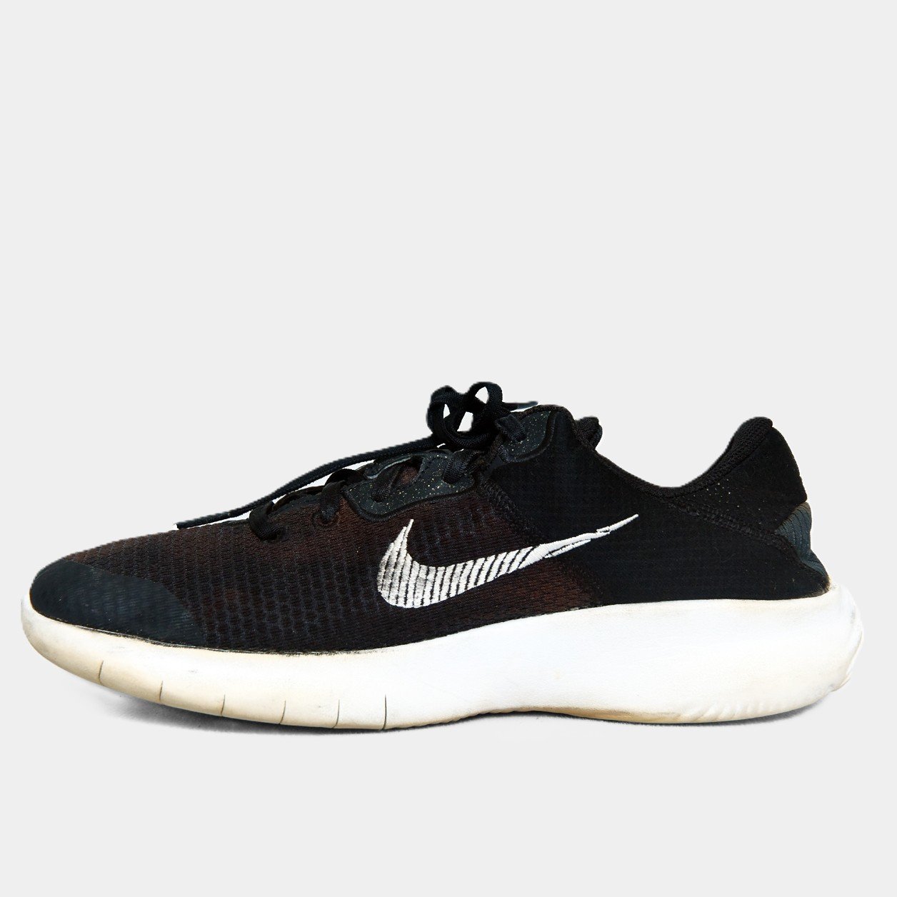 Nike Free RN Black & White β Original Preloved Running Shoes in Pakistan | TRENDYGO - Image 2