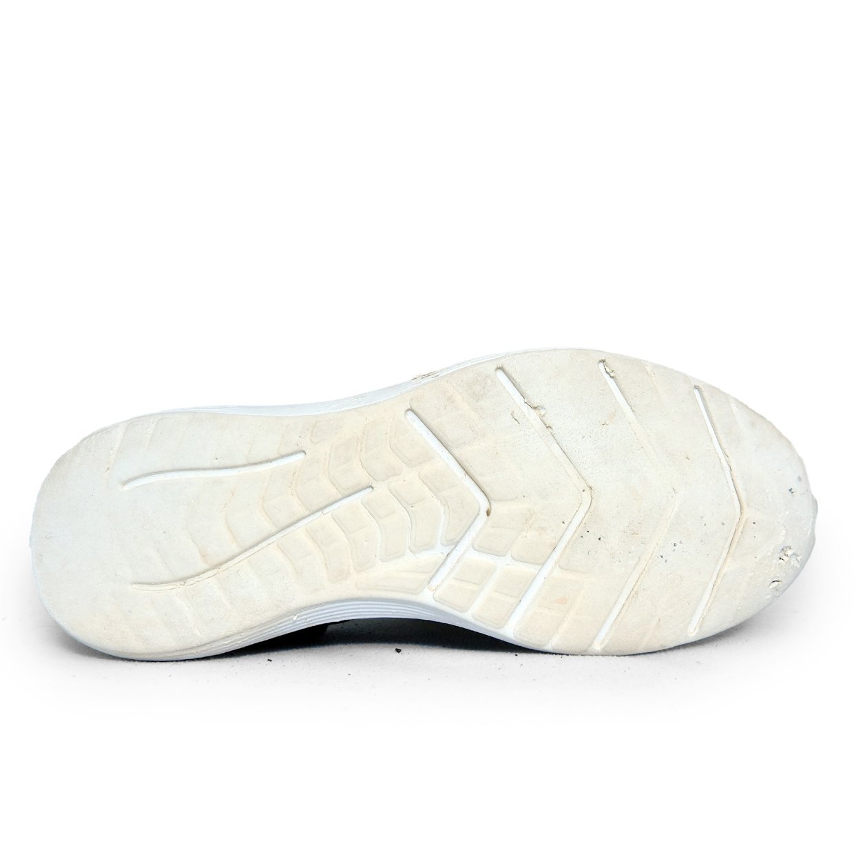 Nautica Aventura Black & White โ Original Preloved Casual Sneakers in Pakistan | TRENDYGO - Image 4