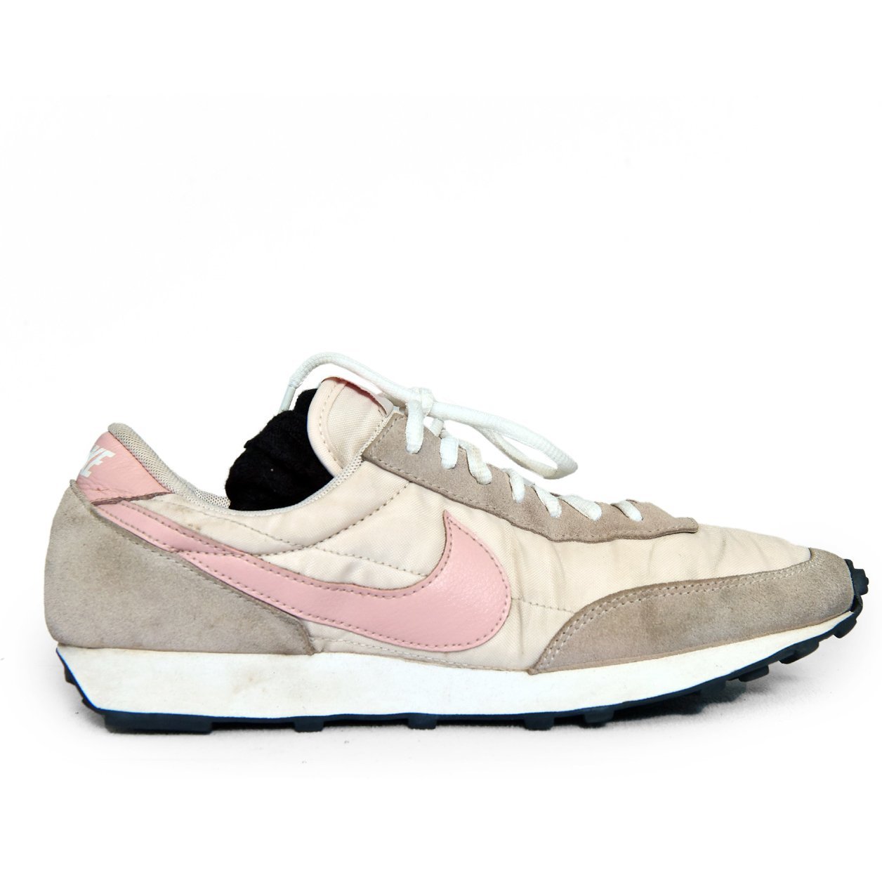 Nike Daybreak Pink & Beige โ Original Preloved Retro Sneakers in Pakistan | TRENDYGO - Image 3