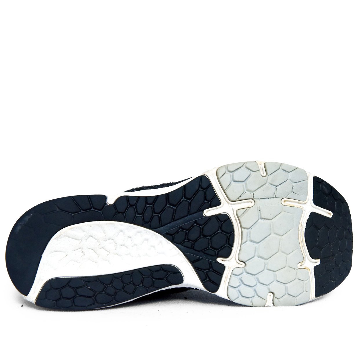 New Balance Fresh Foam Arishi v3 Black & White - Image 4