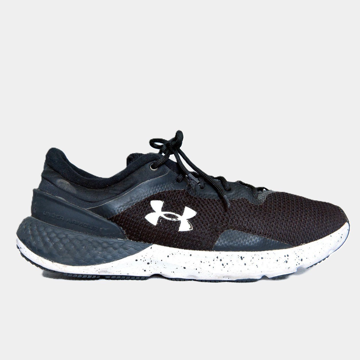 Under Armour HOVR Sonic 3 Black & White Running Shoes at Trendygo - Image 2
