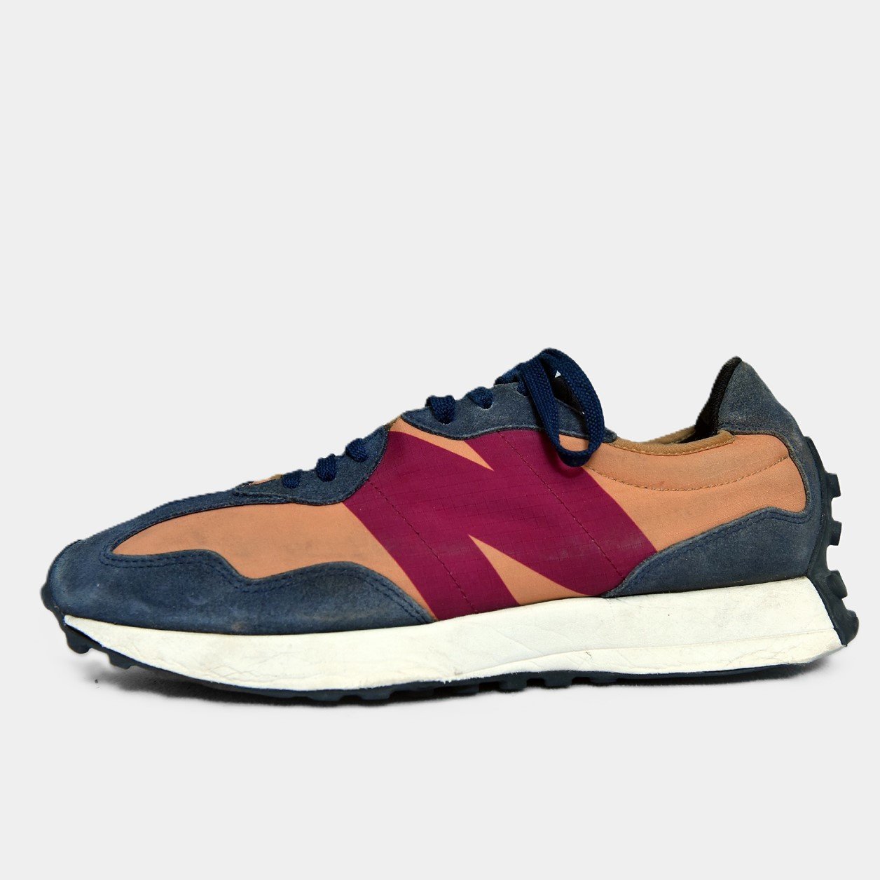 New Balance 327 Peach Navy Burgundy β Original Used Sneakers at TRENDYGO Pakistan - Image 2