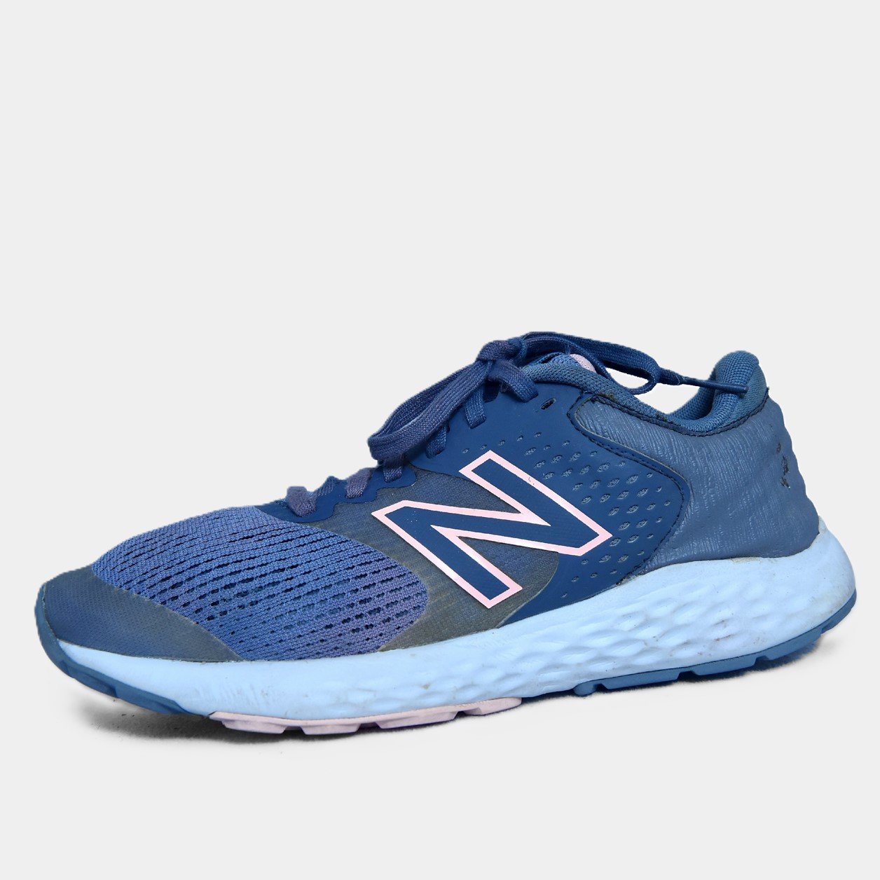 New Balance Fresh Foam 680v7 Blue & Pink Women’s Running Shoes – Original Lightweight Trainers (Pre-Loved) - Image 2