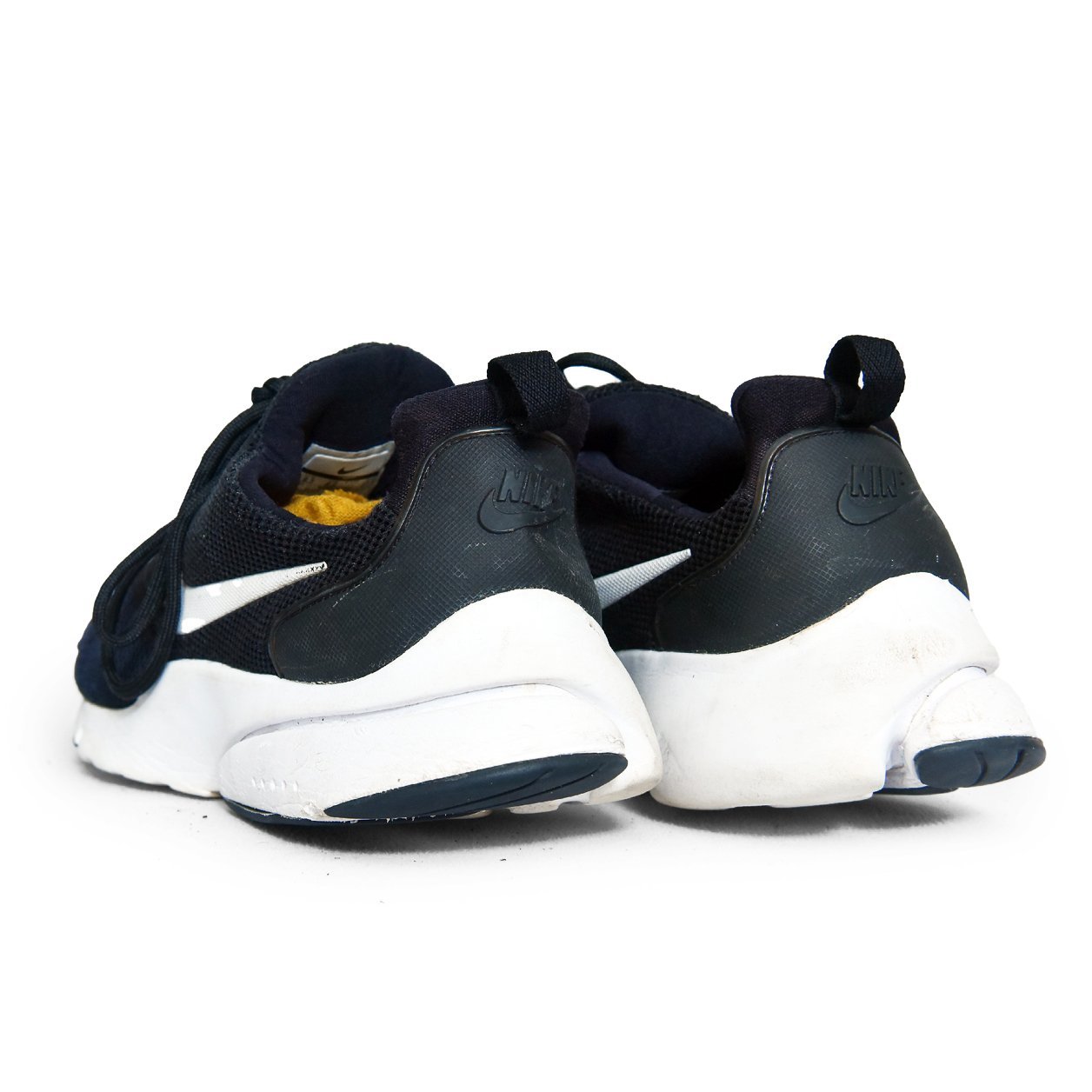 Nike Presto Fly Black/White Lightweight Running Sneakers β Breathable Mesh Trainers (Pre-Loved) - Image 5