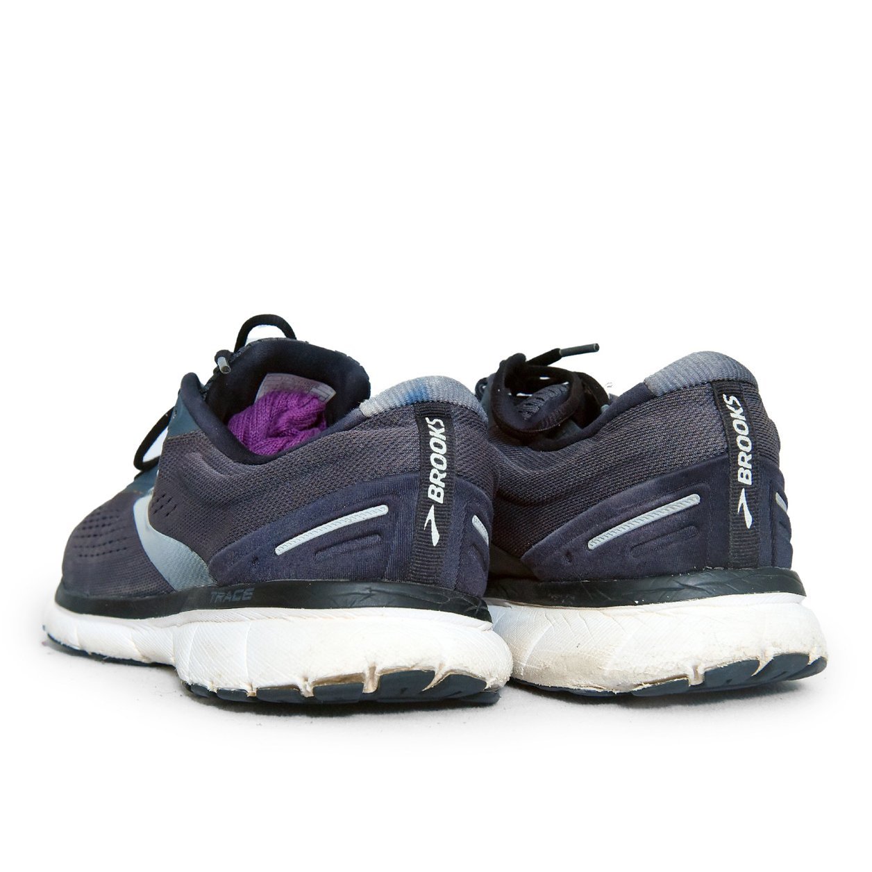 Brooks Men's Running Shoes – Original Preloved Sports Sneakers | TRENDYGO Pakistan - Image 4