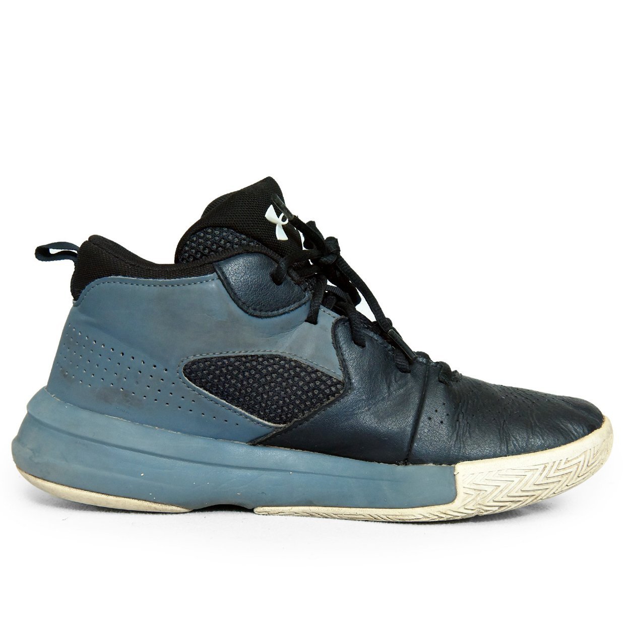 Under Armour Jet Mid Navy/Black β Original Pre-Loved Basketball Shoes β TRENDYGO Pakistan - Image 3