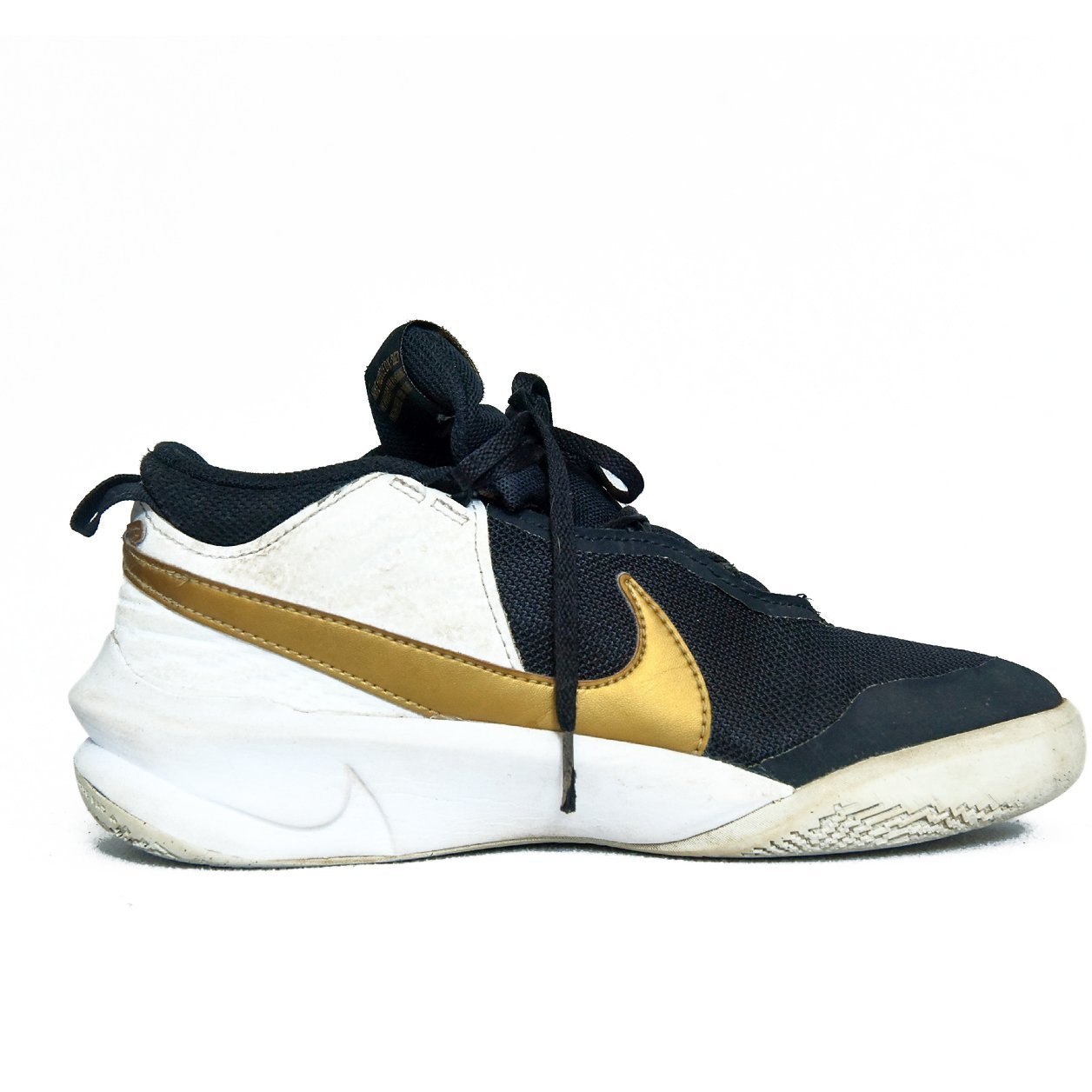 Nike Air Zoom Crossover Black/White/Gold – TRENDYGO Original Thrift Basketball Shoes Pakistan - Image 3