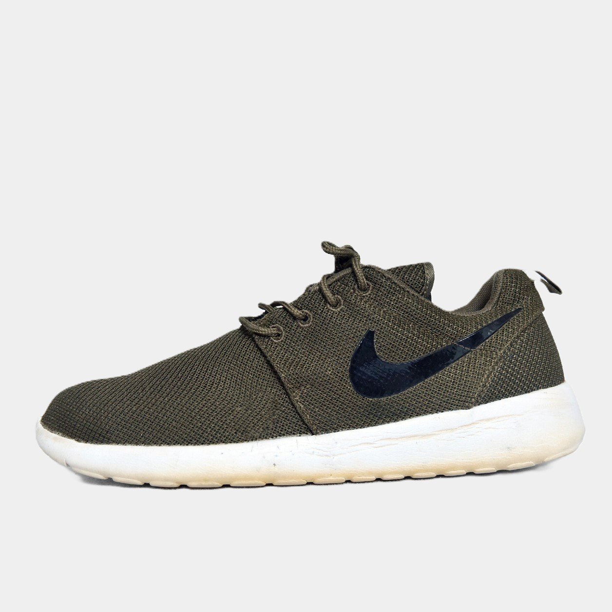 Nike Roshe Run Olive Green – TRENDYGO Original Thrift Sneakers Pakistan - Image 2