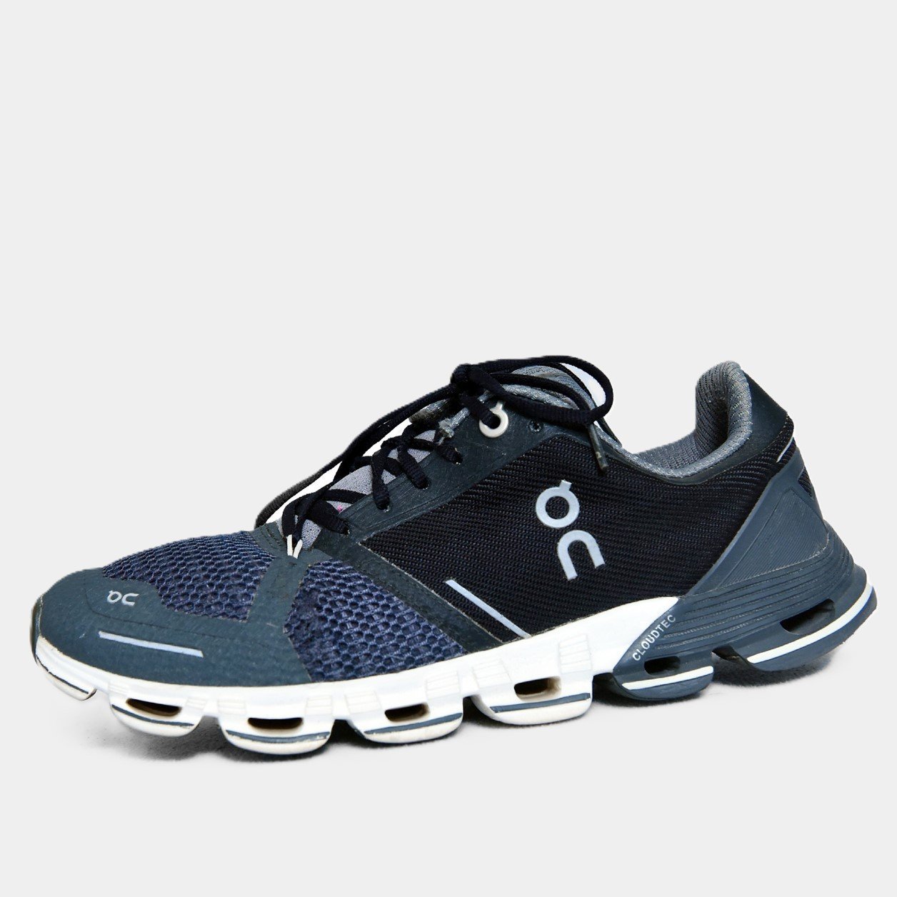 On Cloud Black/Blue – TRENDYGO Original Thrift Running Shoes Pakistan - Image 2
