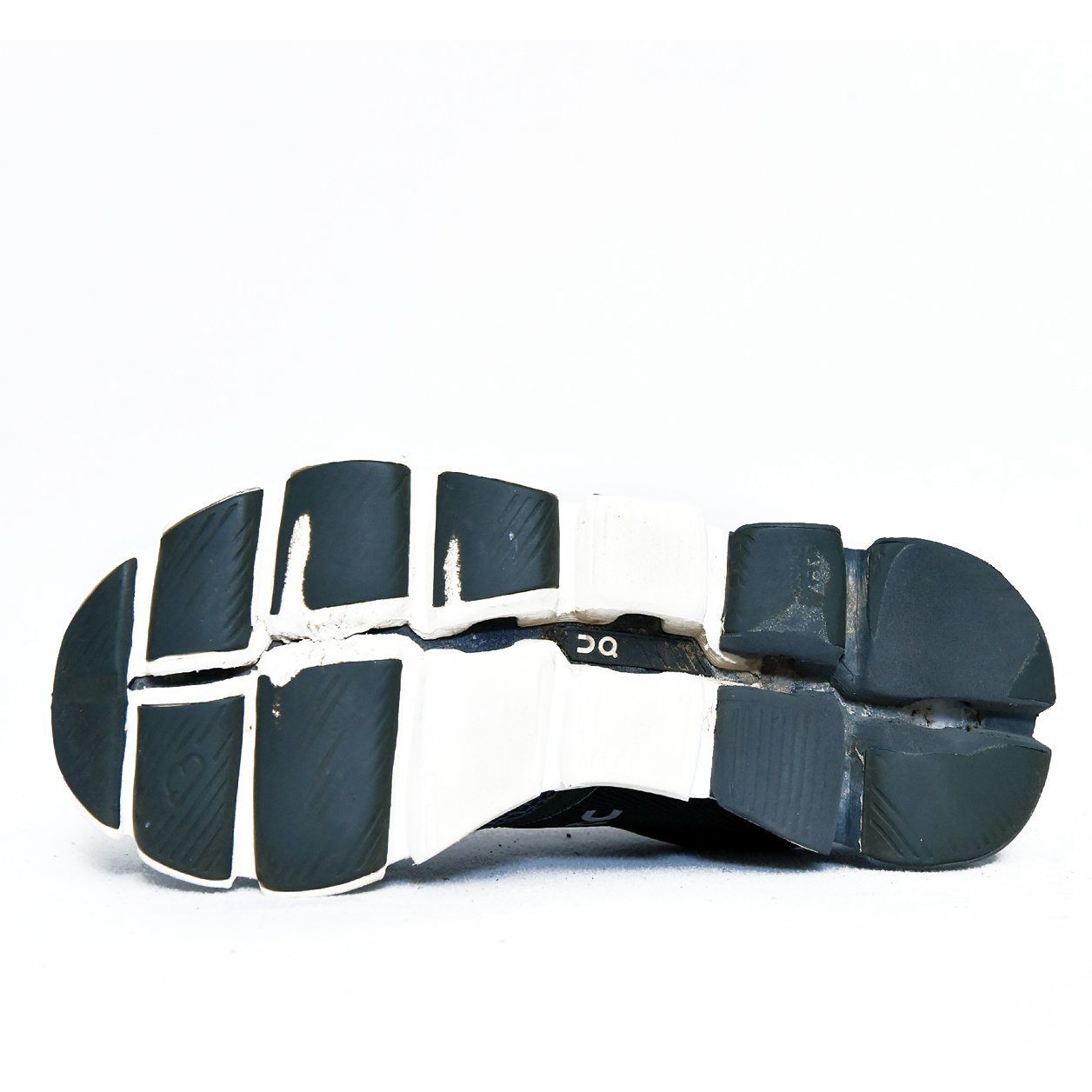 On Cloud Black/Blue – TRENDYGO Original Thrift Running Shoes Pakistan - Image 4