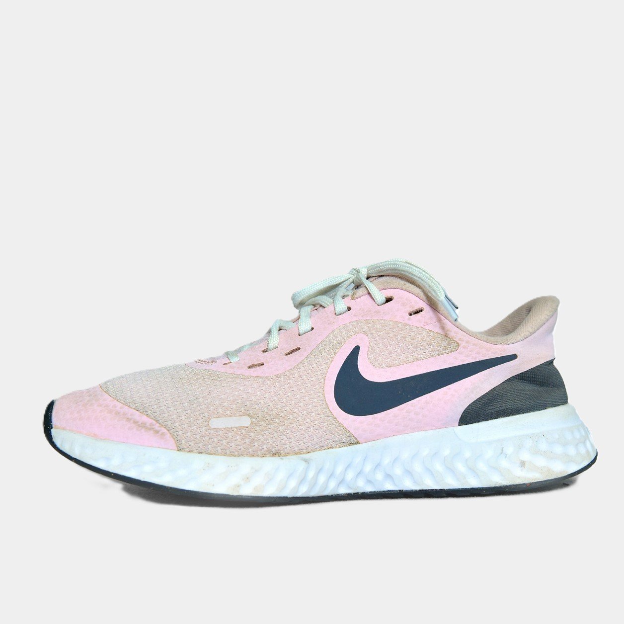 Nike Renew Run Pink – TRENDYGO Original Thrift Running Shoes Pakistan - Image 2