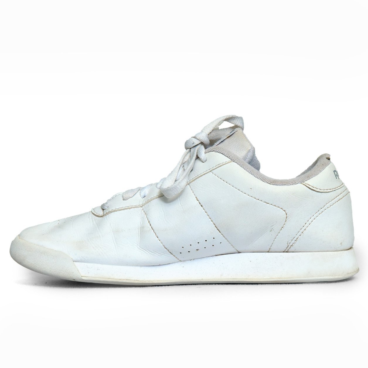 Reebok Classic Workout Plus White – TRENDYGO Original Thrift Sneakers Pakistan - Image 3