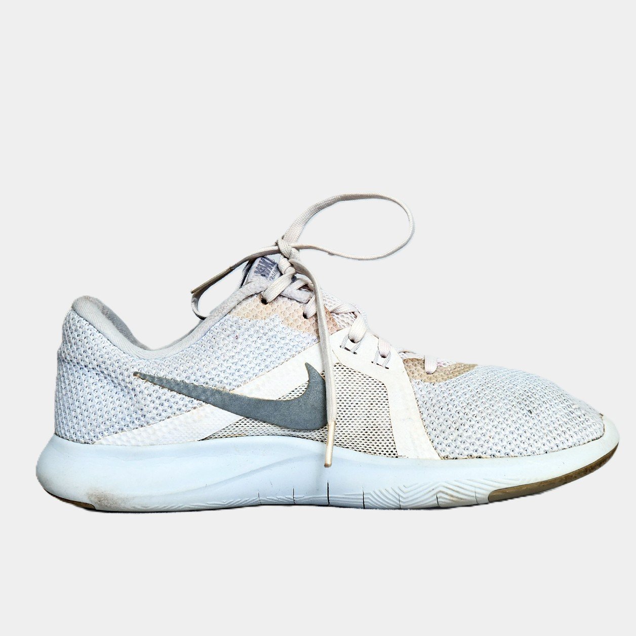 Nike Flex Experience RN 7 White/Grey – TRENDYGO Original Thrift Running Shoes Pakistan - Image 2