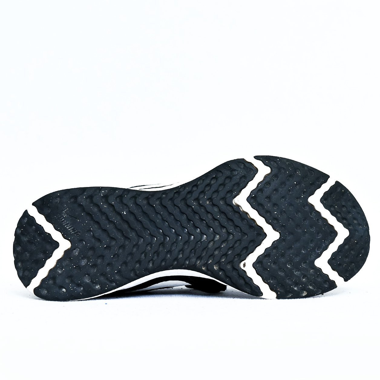 Nike Renew Run Black White – TRENDYGO Original Thrift Running Shoes Pakistan - Image 4