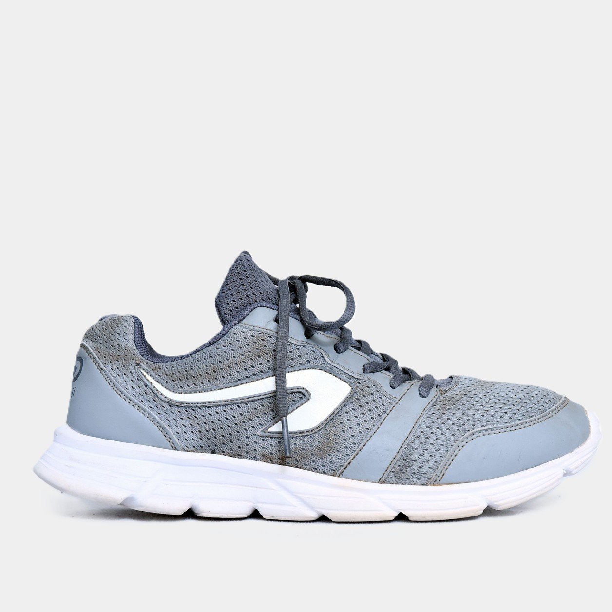 Kalenji Run Active Unwashed Grey White – TRENDYGO Original Thrift Running Shoes Pakistan - Image 2