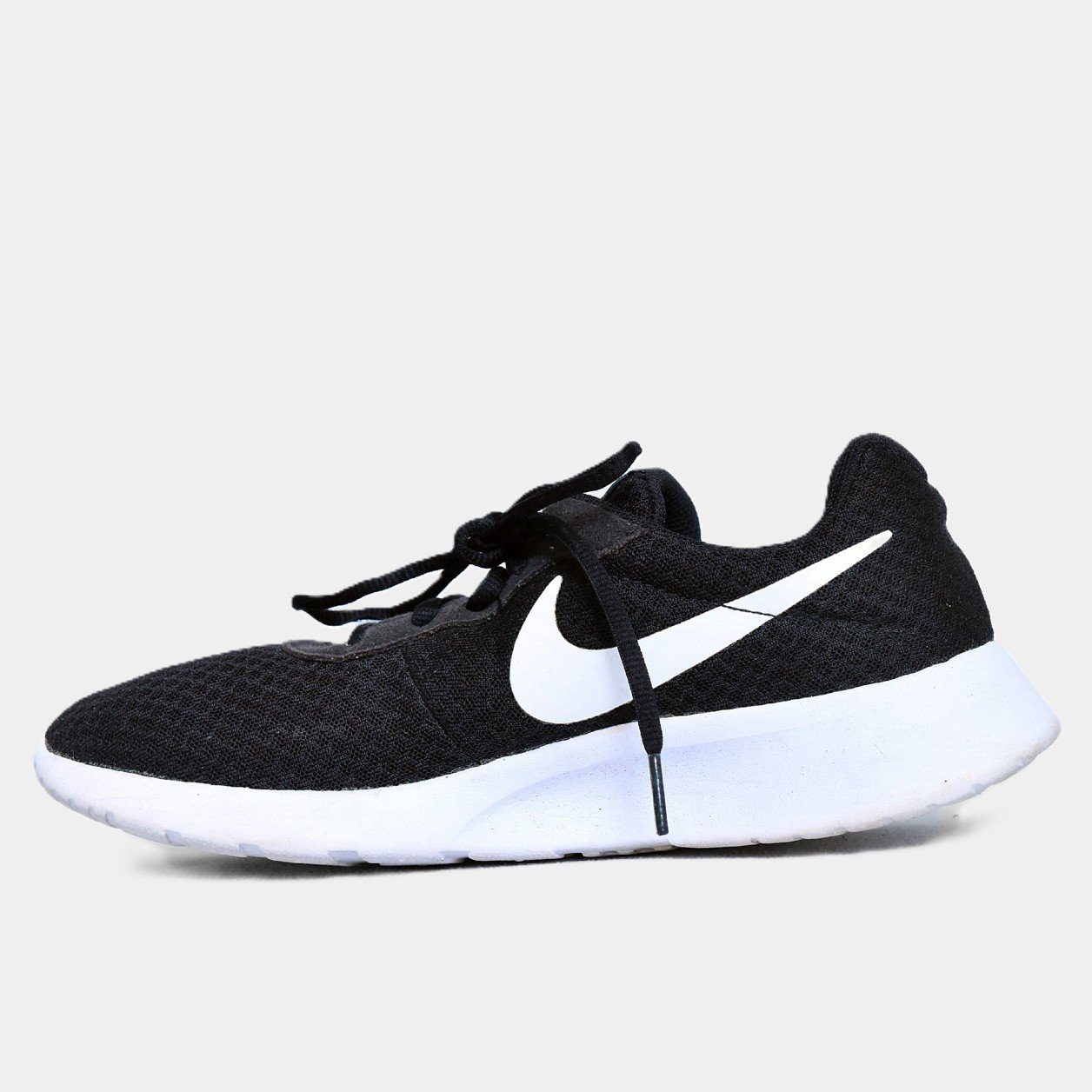 Nike Tanjun Black White – TRENDYGO Original Thrift Sneakers Pakistan - Image 2