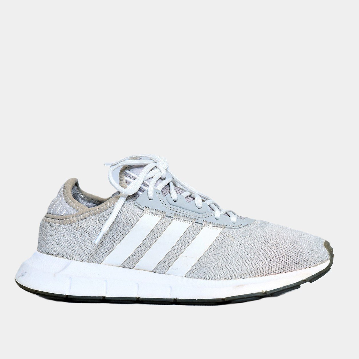 Adidas Swift Run Grey White – TRENDYGO Original Thrift Sneakers Pakistan - Image 2