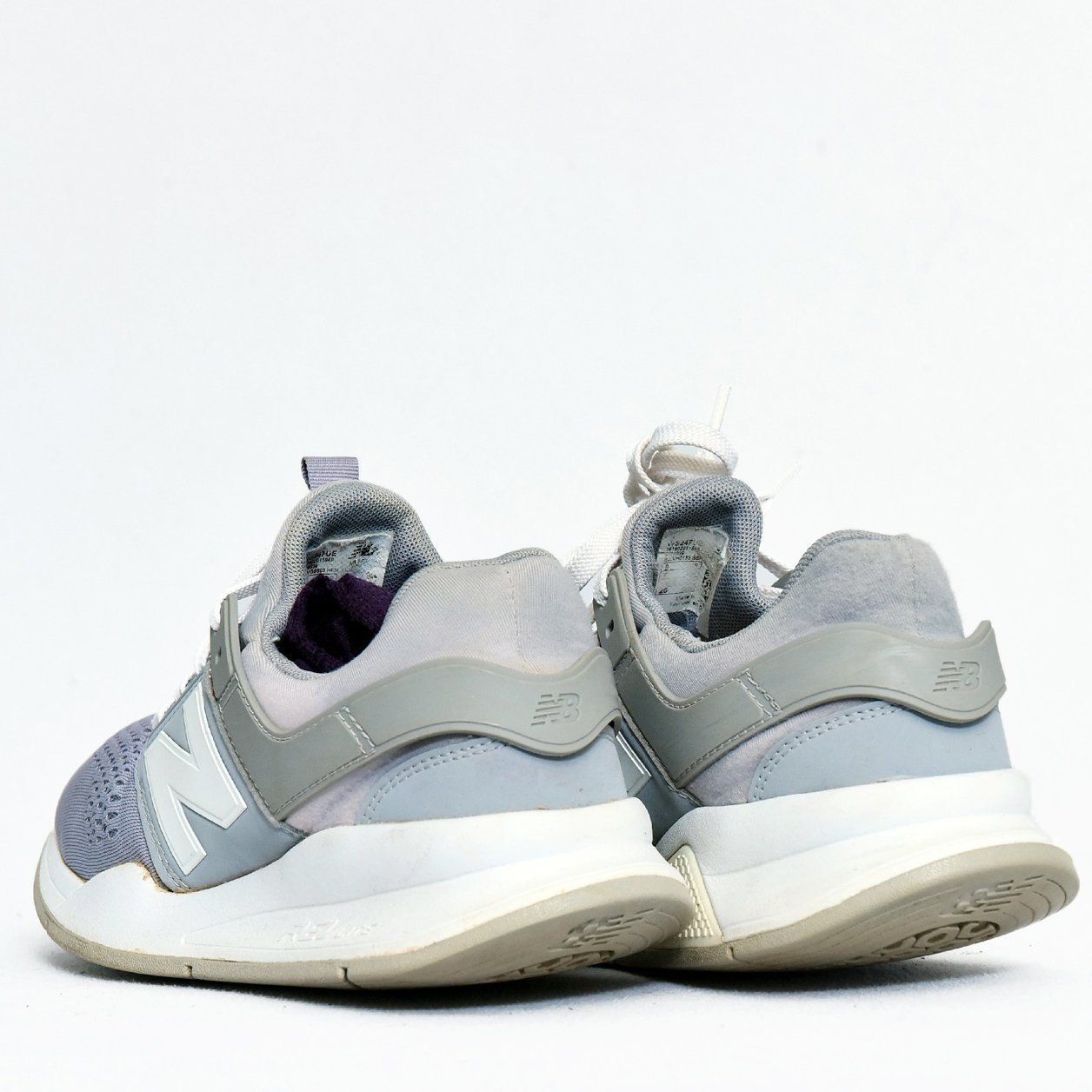 New Balance 247 Grey White – TRENDYGO Original Thrift Sneakers Pakistan - Image 4