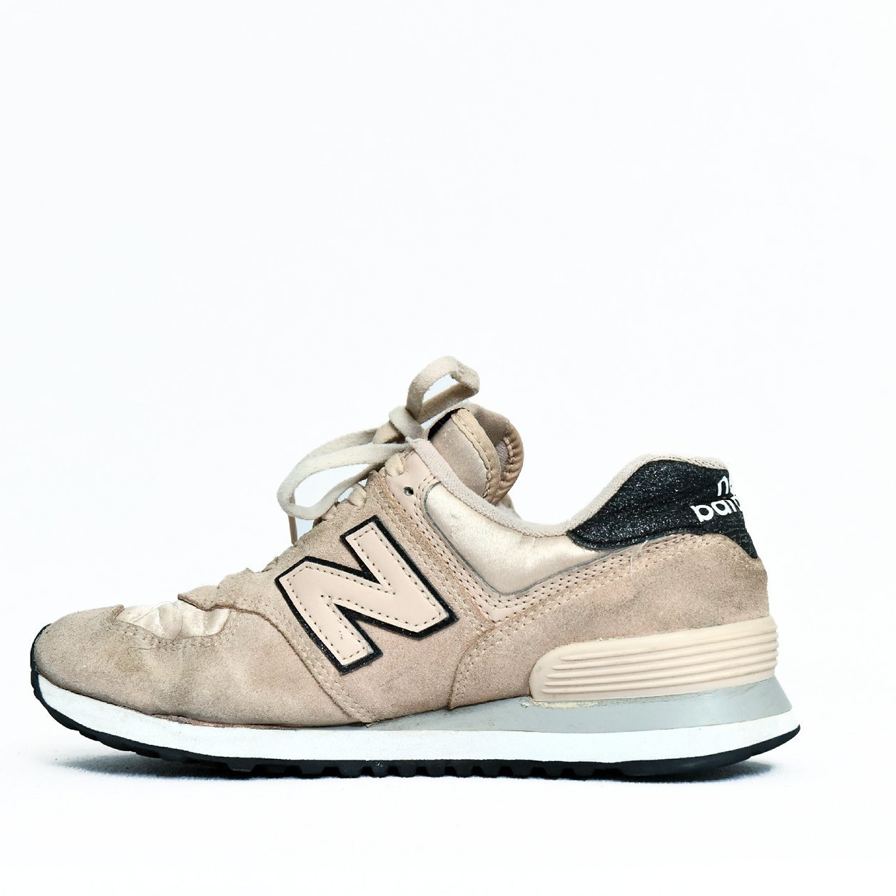 New Balance 574 Beige Black – TRENDYGO Original Thrift Sneakers Pakistan - Image 3