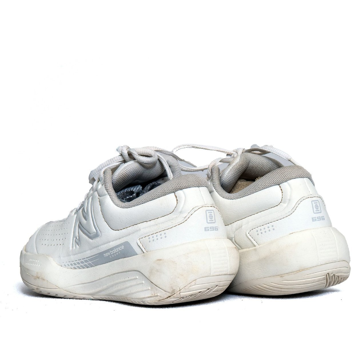 New Balance 696v5 White Grey – TRENDYGO Original Thrift Sneakers Pakistan - Image 4