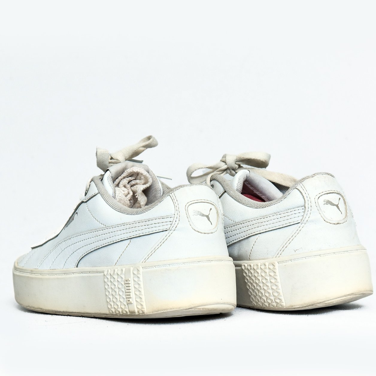 Puma Smash Platform White – TRENDYGO Original Thrift Sneakers Pakistan - Image 4