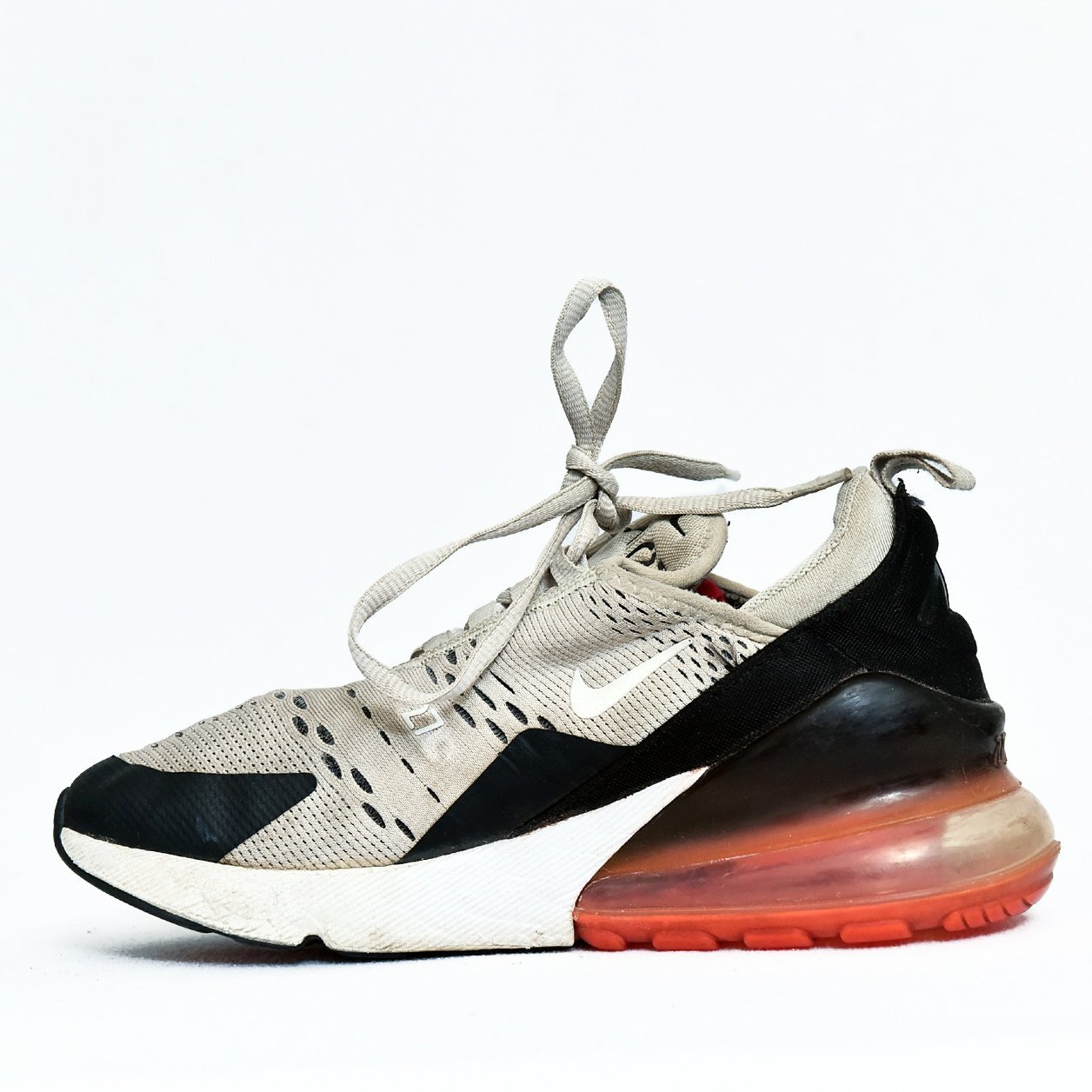 Nike Air Max 270 Light Bone Black Hot Punch – TRENDYGO Original Thrift Sneakers Pakistan - Image 3