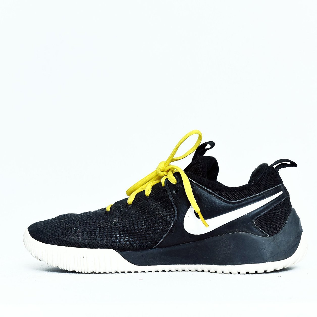 Nike Kobe Mamba Instinct Black Yellow – TRENDYGO Original Thrift Basketball Shoes Pakistan - Image 2