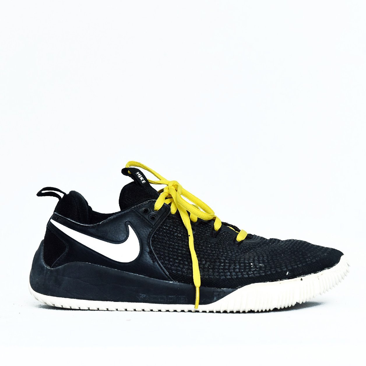 Nike Kobe Mamba Instinct Black Yellow – TRENDYGO Original Thrift Basketball Shoes Pakistan - Image 3