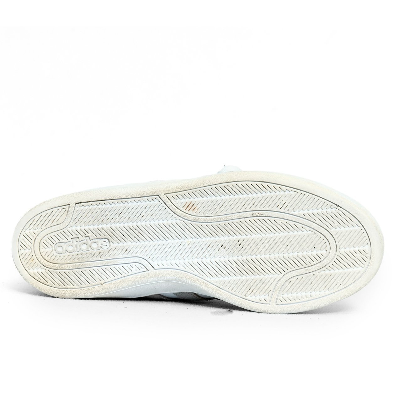 Adidas Neo White Grey – TRENDYGO Original Thrift Sneakers Pakistan - Image 5