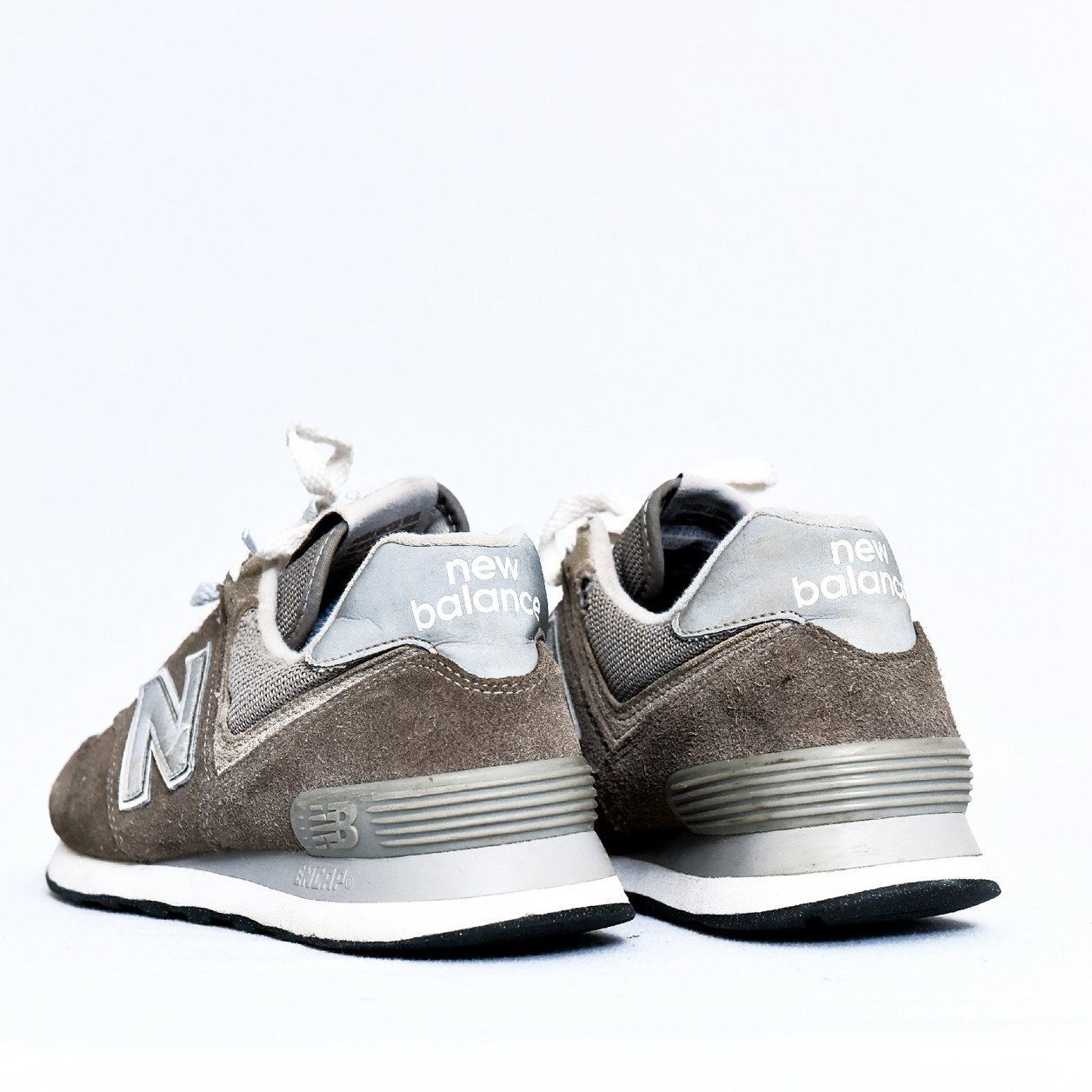 New Balance 574 Brown Grey – TRENDYGO Original Thrift Sneakers Pakistan - Image 4