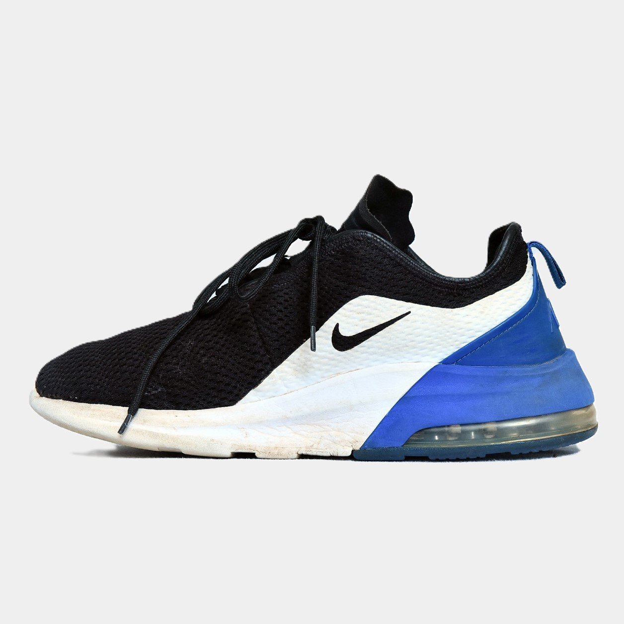 Nike Air Max 270 Black White Blue – TRENDYGO Original Thrift Running Shoes Pakistan - Image 2
