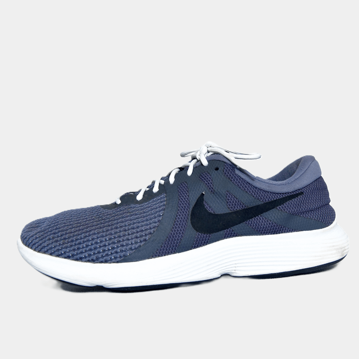 Nike Revolution 5 Navy Blue Original Running Shoes – Preloved, 100% Genuine – TRENDYGO Pakistan - Image 2