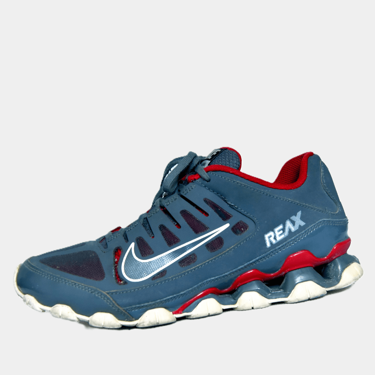 Nike Men’s Reax 8 TR Training Shoes – Blue & Red | Original Preloved Sneakers Pakistan | TRENDYGO - Image 2