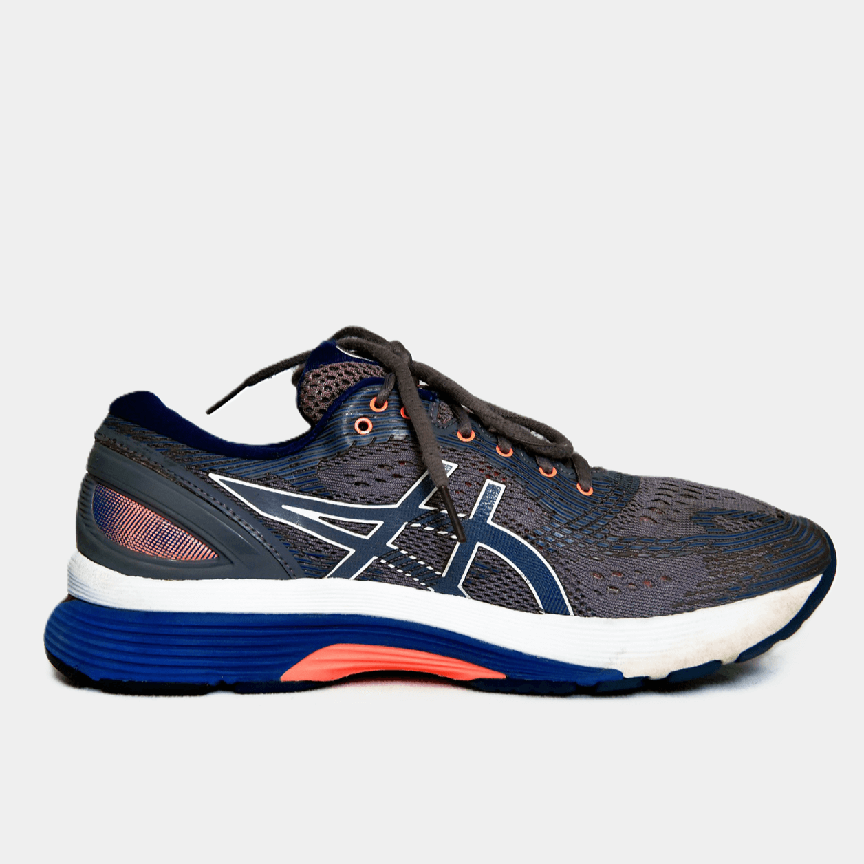 Original ASICS Gel-Nimbus 21 Running Shoes | Preloved Performance Sneakers β TRENDYGO Pakistan - Image 2